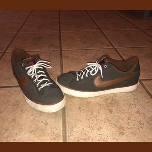 Men’s Nike Shoes (brown) – Size 12
